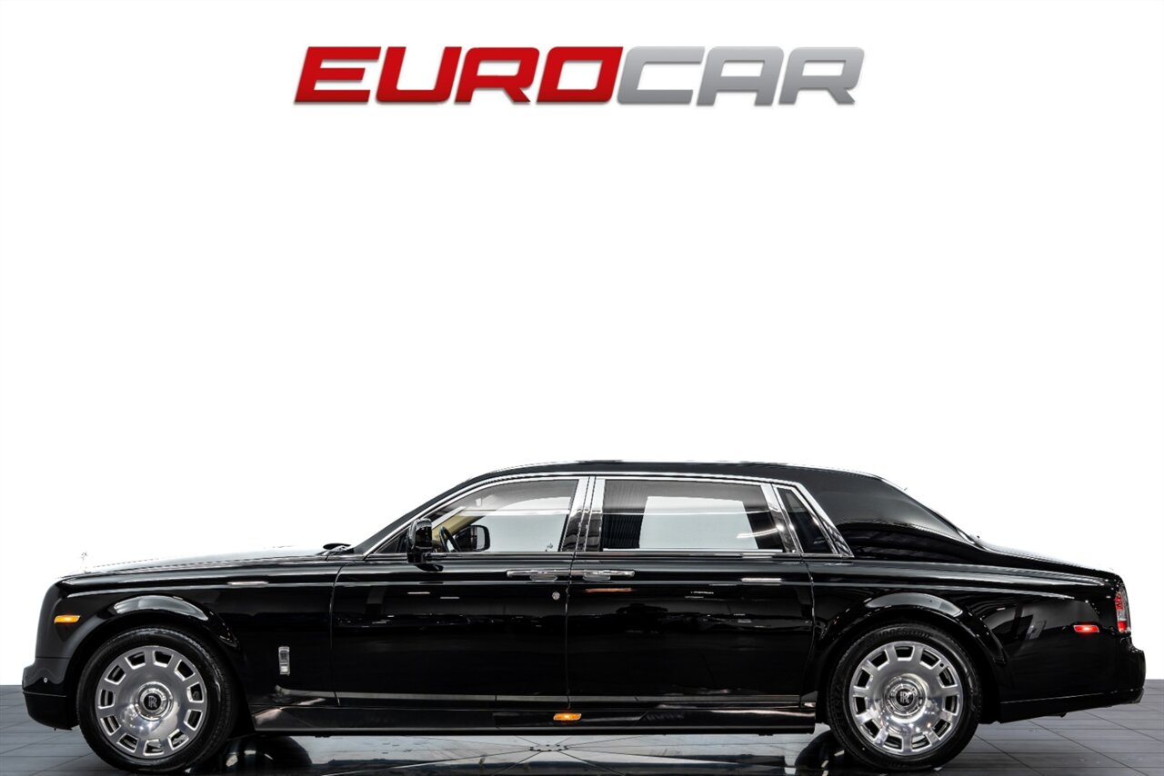 2013 Rolls-Royce Phantom EWB STARLIGHT, $526,045.00 MSRP, 1 OWNER (CELEBRITY OWNED) - Photo 2 - Costa Mesa, CA 92626