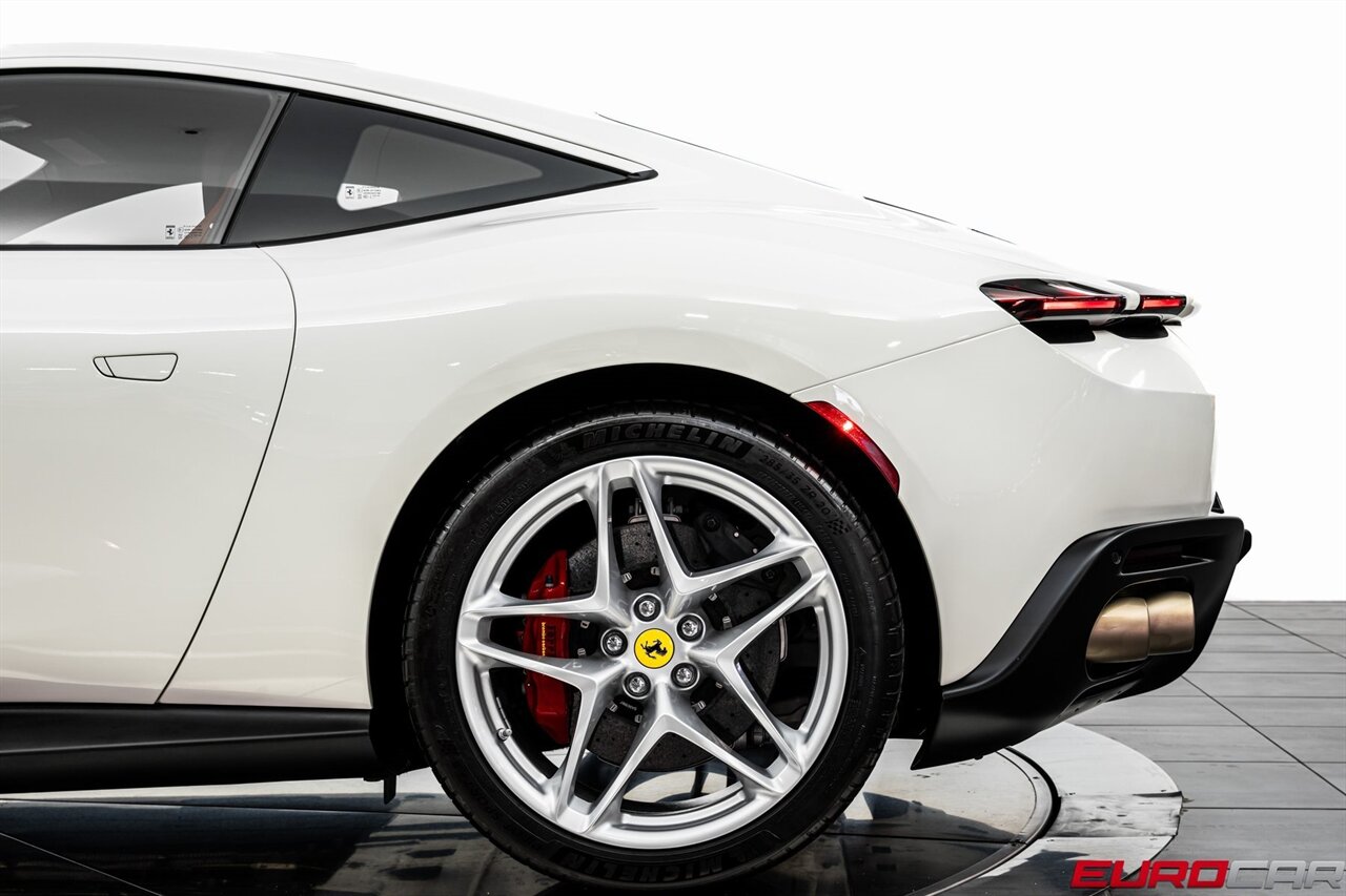 2021 Ferrari Roma *PASSENGER DISPLAY * CARBON FIBER STEERING WHEEL W/LED* - Photo 16 - Costa Mesa, CA 92626