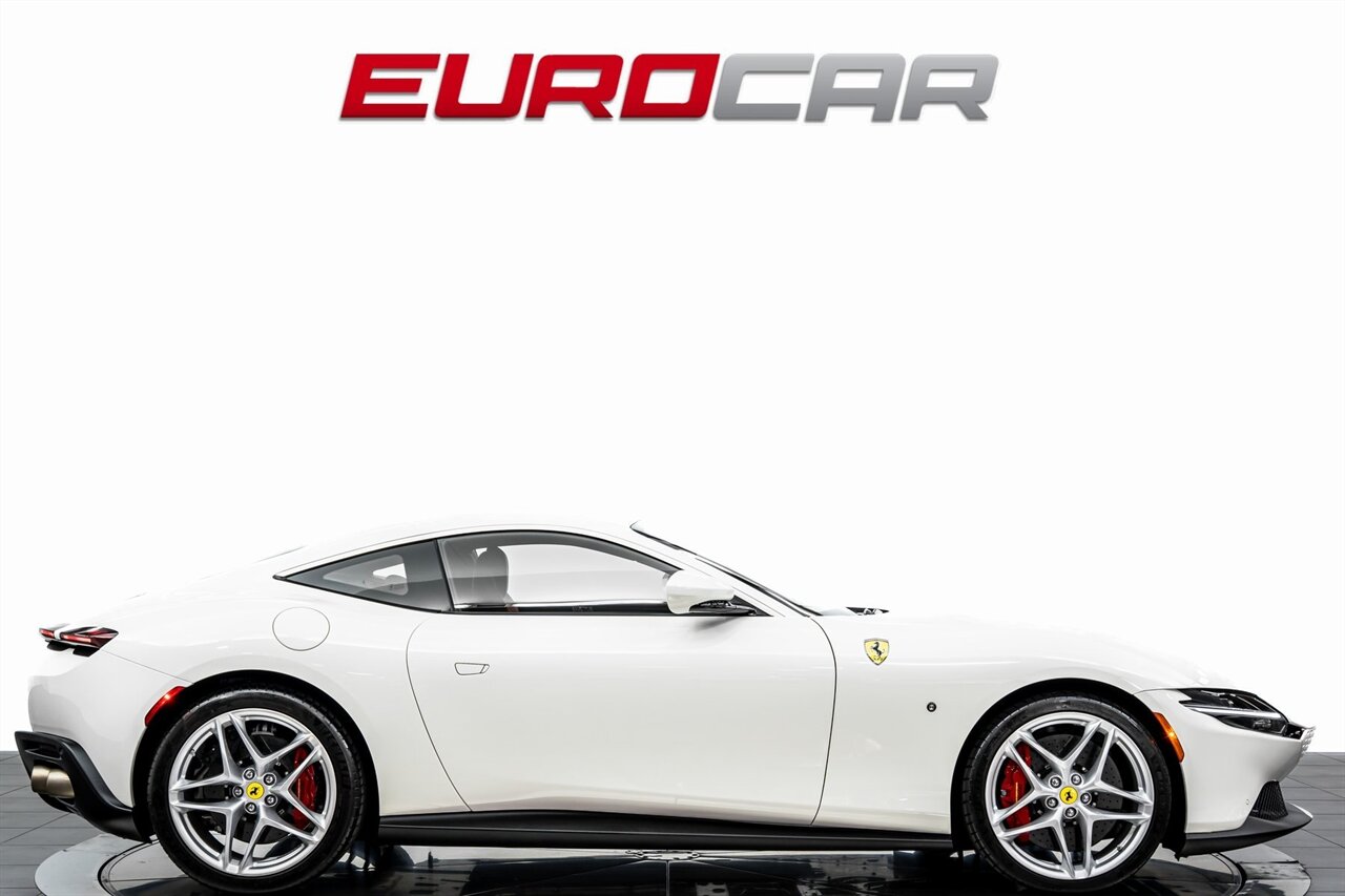 2021 Ferrari Roma *PASSENGER DISPLAY * CARBON FIBER STEERING WHEEL W/LED* - Photo 6 - Costa Mesa, CA 92626