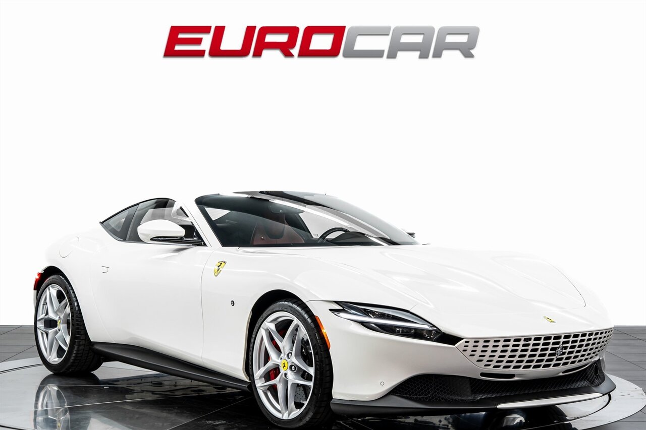 2021 Ferrari Roma *PASSENGER DISPLAY * CARBON FIBER STEERING WHEEL W/LED* - Photo 7 - Costa Mesa, CA 92626