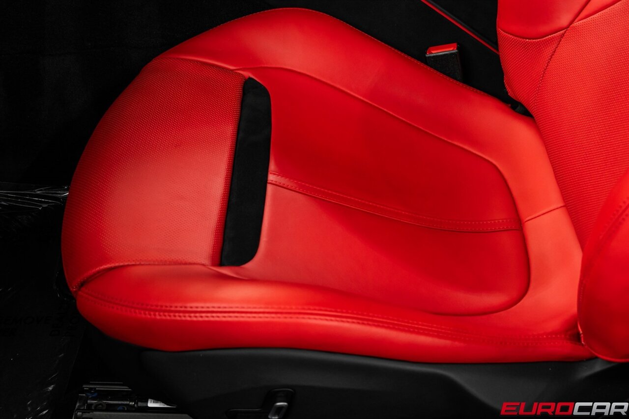 2021 Ferrari Roma *PASSENGER DISPLAY * CARBON FIBER STEERING WHEEL W/LED* - Photo 41 - Costa Mesa, CA 92626
