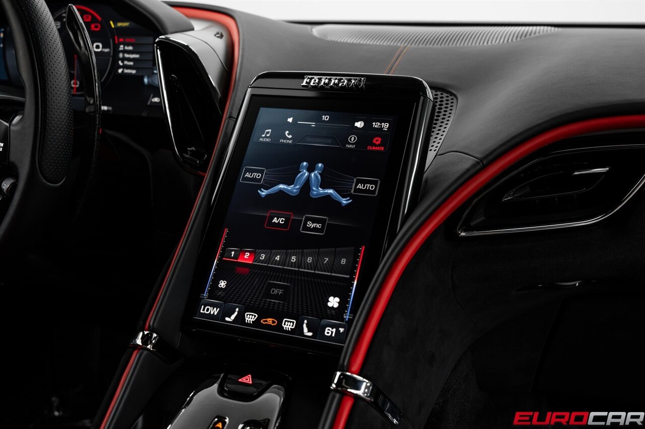 2021 Ferrari Roma *PASSENGER DISPLAY * CARBON FIBER STEERING WHEEL W/LED* - Photo 29 - Costa Mesa, CA 92626