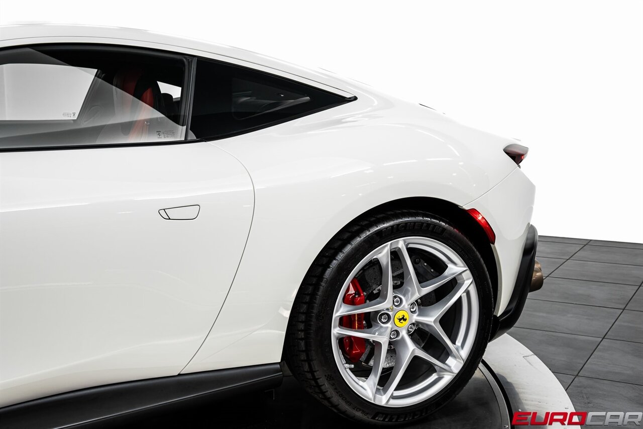 2021 Ferrari Roma *PASSENGER DISPLAY * CARBON FIBER STEERING WHEEL W/LED* - Photo 15 - Costa Mesa, CA 92626
