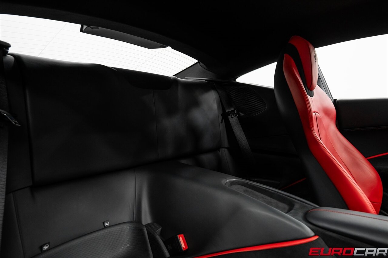 2021 Ferrari Roma *PASSENGER DISPLAY * CARBON FIBER STEERING WHEEL W/LED* - Photo 37 - Costa Mesa, CA 92626