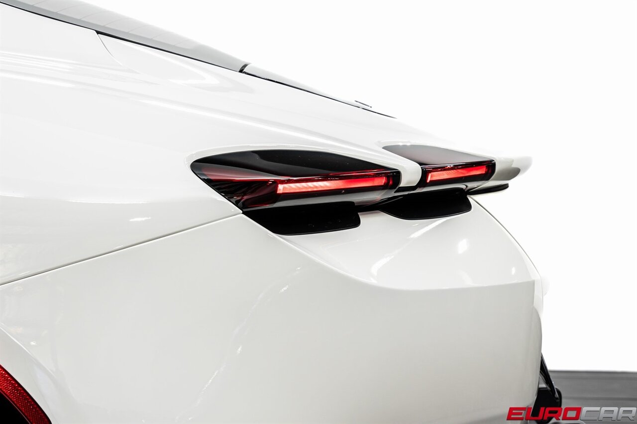2021 Ferrari Roma *PASSENGER DISPLAY * CARBON FIBER STEERING WHEEL W/LED* - Photo 18 - Costa Mesa, CA 92626