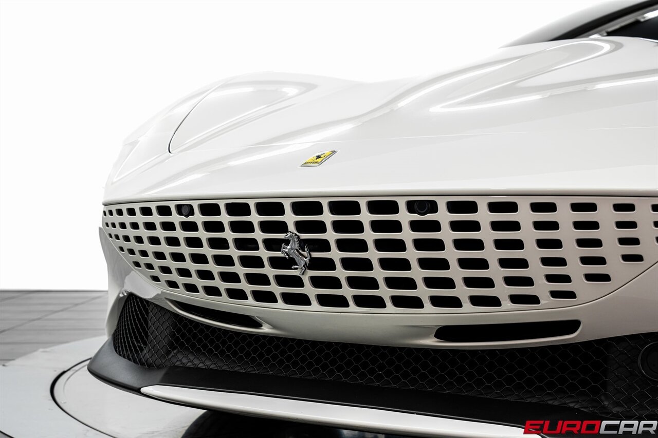 2021 Ferrari Roma *PASSENGER DISPLAY * CARBON FIBER STEERING WHEEL W/LED* - Photo 12 - Costa Mesa, CA 92626