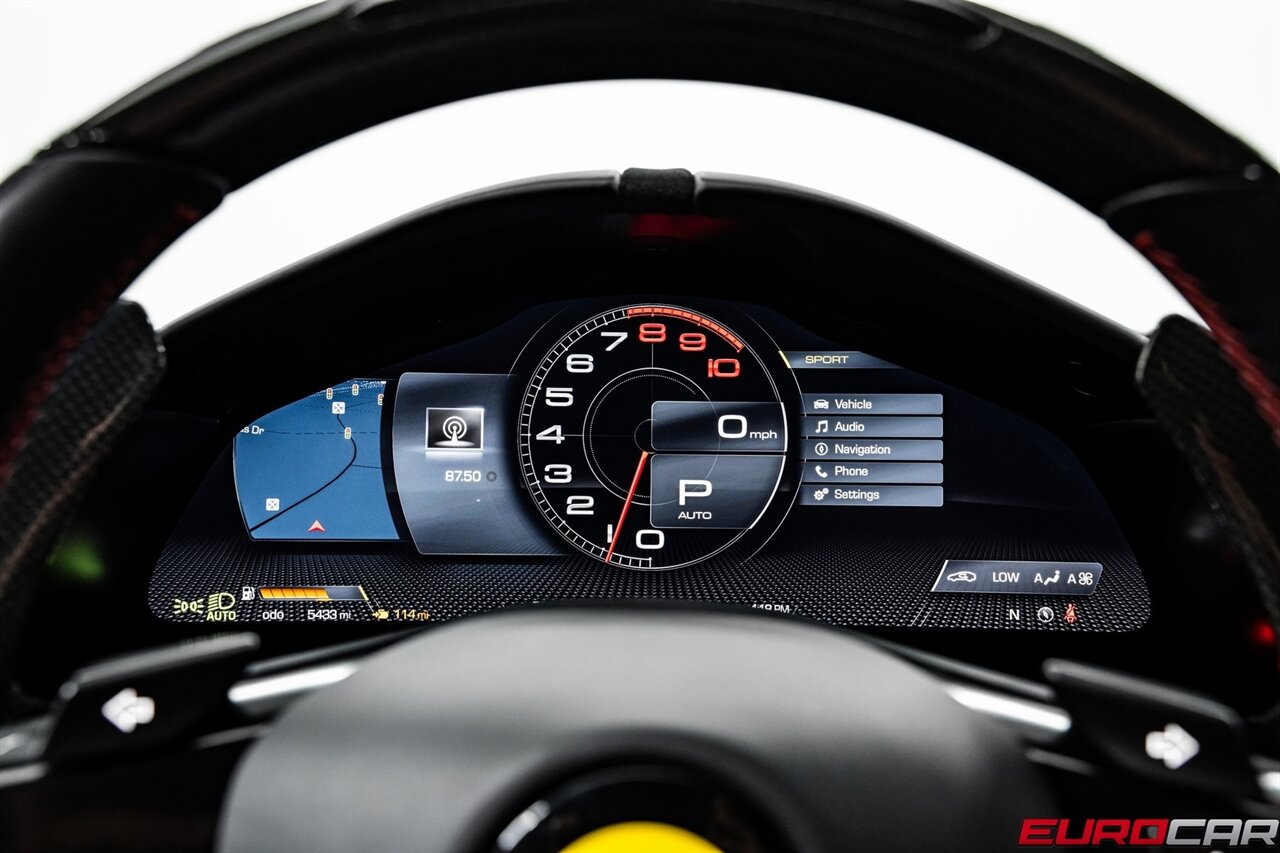 2021 Ferrari Roma *PASSENGER DISPLAY * CARBON FIBER STEERING WHEEL W/LED* - Photo 27 - Costa Mesa, CA 92626