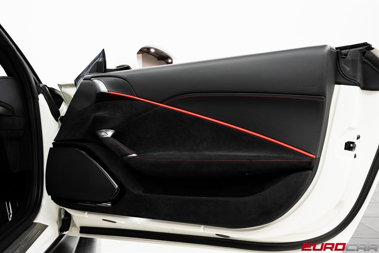 2021 Ferrari Roma *PASSENGER DISPLAY * CARBON FIBER STEERING WHEEL W/LED* - Photo 23 - Costa Mesa, CA 92626