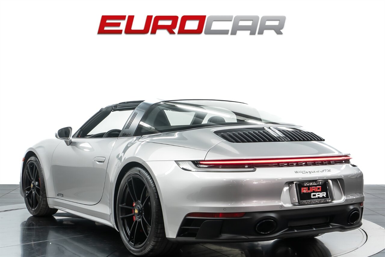 2024 Porsche 911 Targa 4 GTS  *FRONT AXLE LIFT SYSTEM * SPORTDESIGN SKIRTS* - Photo 3 - Costa Mesa, CA 92626