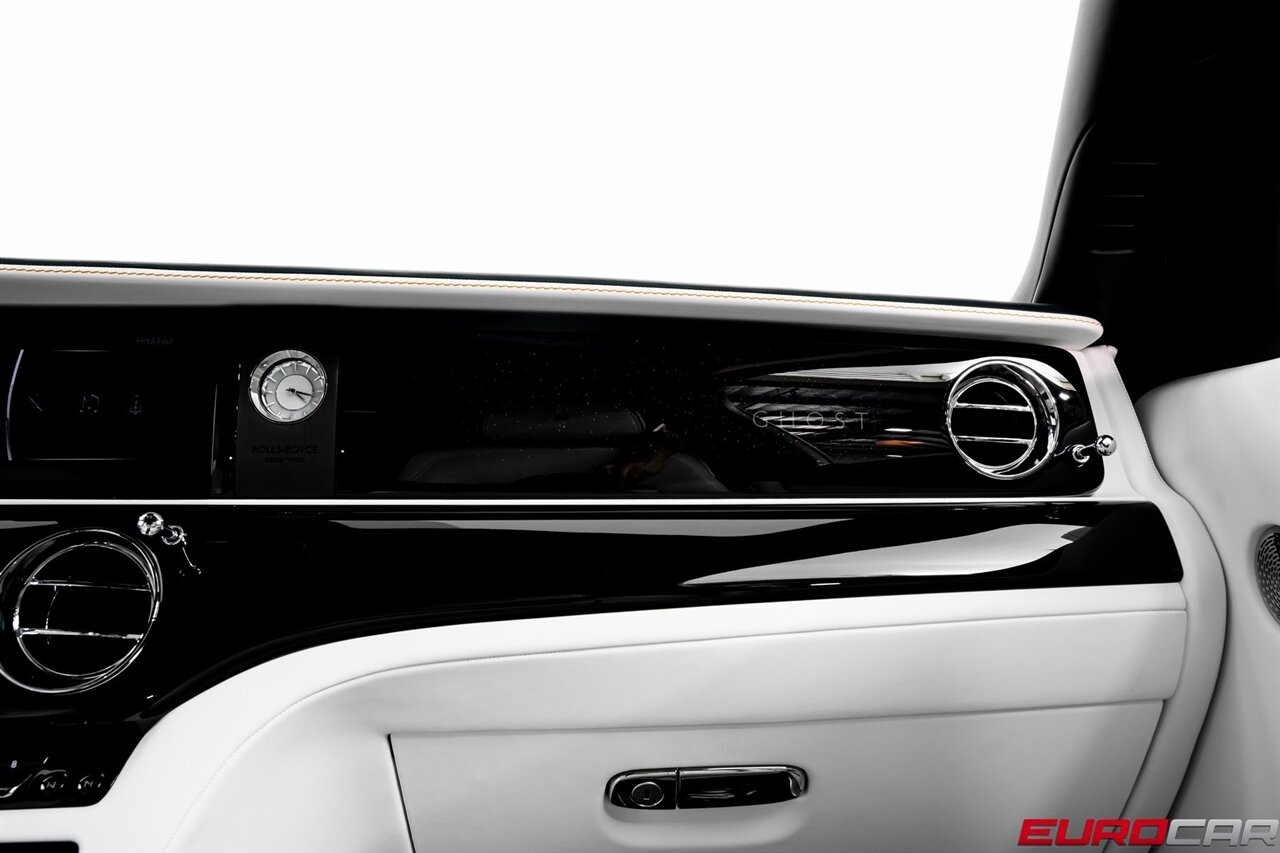 2024 Rolls-Royce Ghost *STARLIGHT HEADLINER*   - Photo 34 - Costa Mesa, CA 92626
