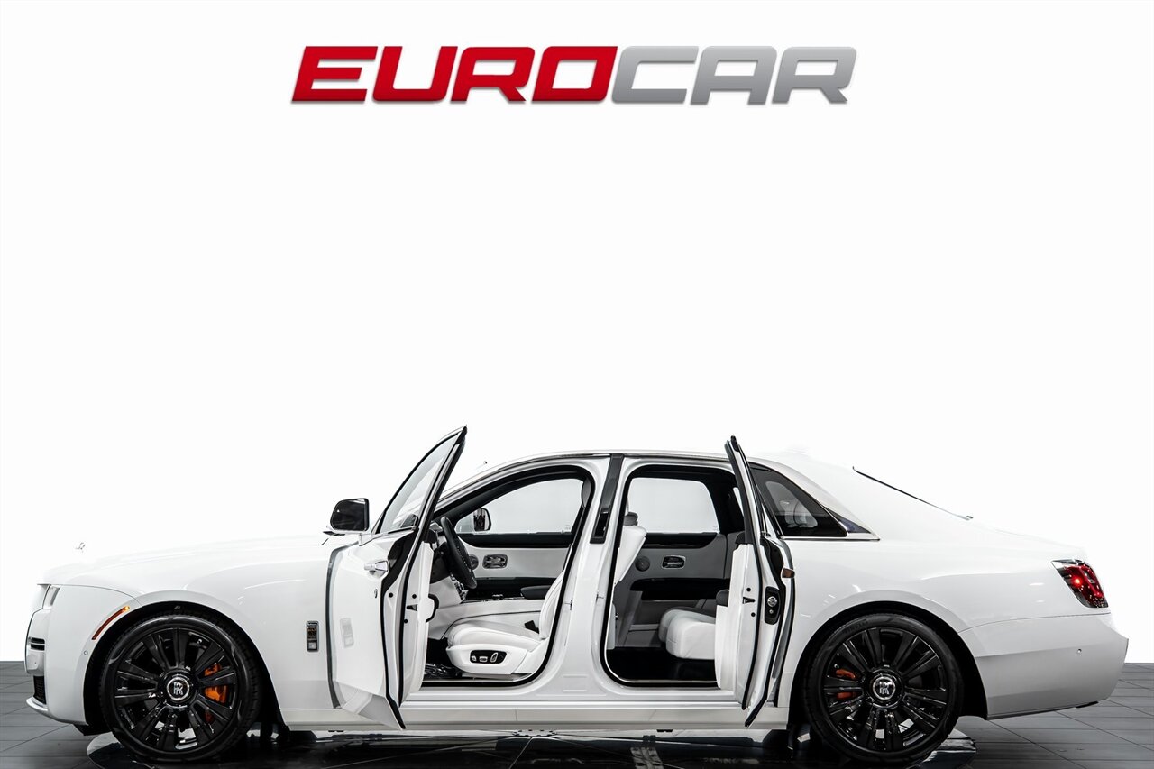 2024 Rolls-Royce Ghost *STARLIGHT HEADLINER*   - Photo 3 - Costa Mesa, CA 92626