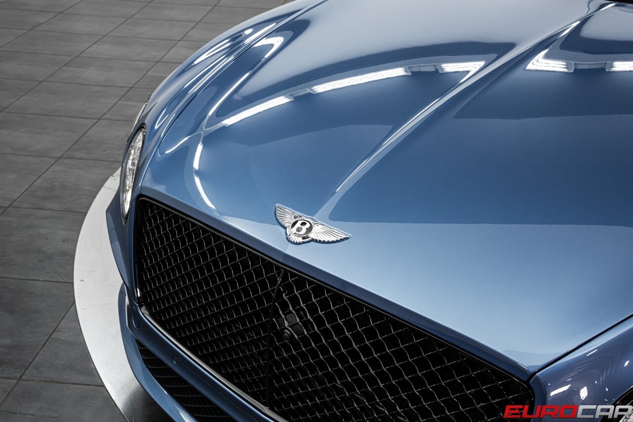2020 Bentley Continental GTC V8 *MULLINER DRIVING SPEC * SPECIAL PAINT * COMFORT SEAT PACKAGE* - Photo 11 - Costa Mesa, CA 92626
