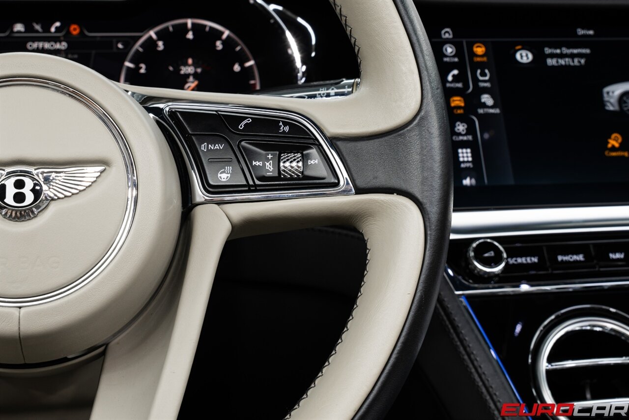 2020 Bentley Continental GTC V8 *MULLINER DRIVING SPEC * SPECIAL PAINT * COMFORT SEAT PACKAGE* - Photo 28 - Costa Mesa, CA 92626