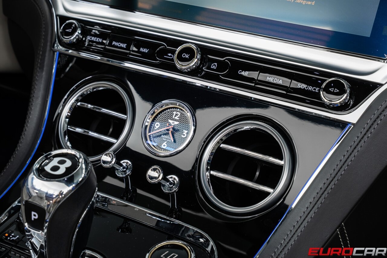 2020 Bentley Continental GTC V8 *MULLINER DRIVING SPEC * SPECIAL PAINT * COMFORT SEAT PACKAGE* - Photo 30 - Costa Mesa, CA 92626