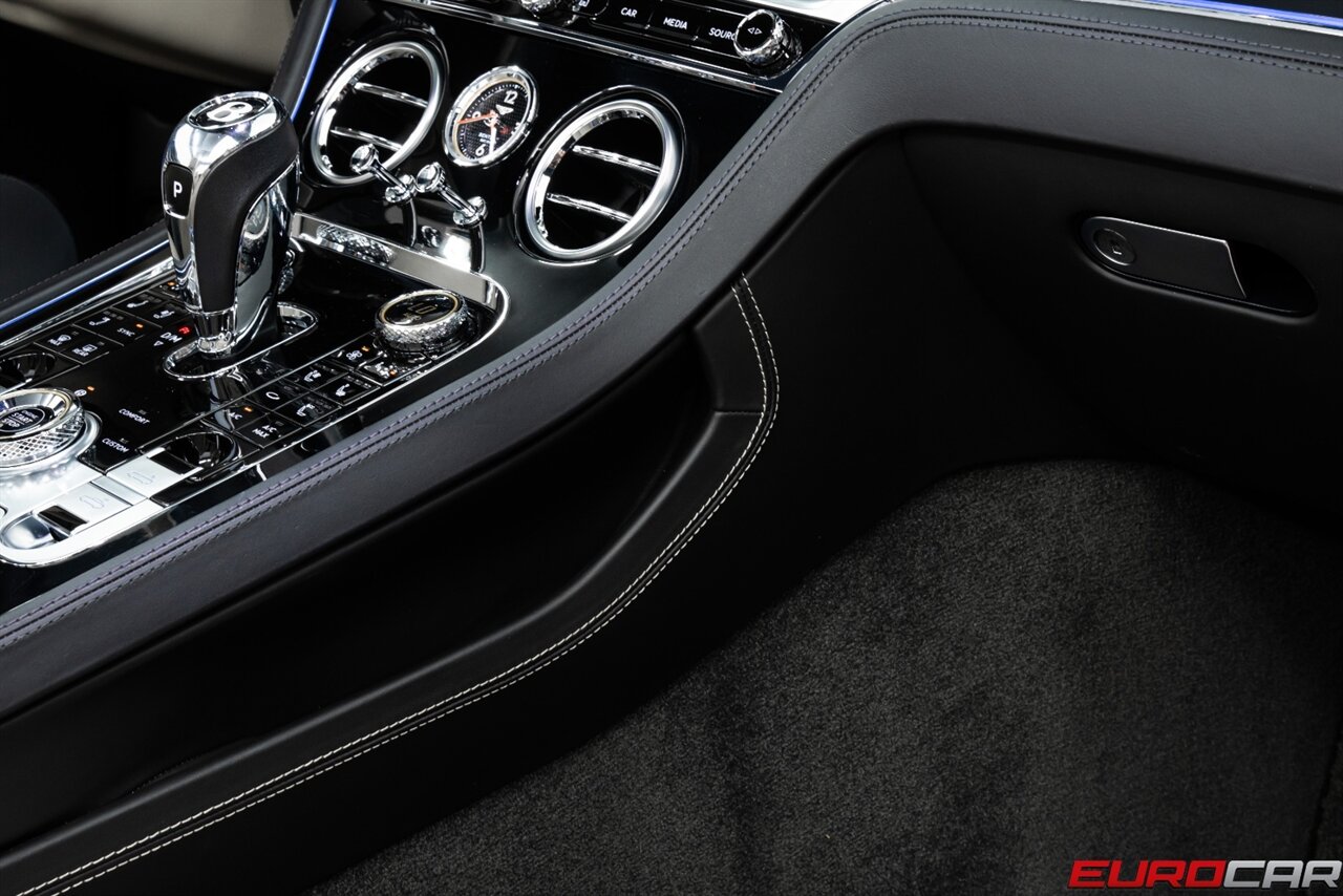 2020 Bentley Continental GTC V8 *MULLINER DRIVING SPEC * SPECIAL PAINT * COMFORT SEAT PACKAGE* - Photo 34 - Costa Mesa, CA 92626