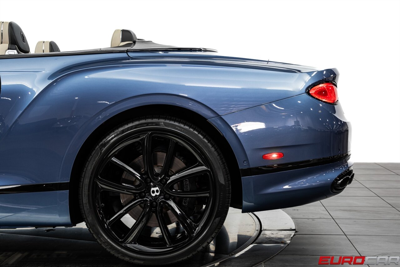 2020 Bentley Continental GTC V8 *MULLINER DRIVING SPEC * SPECIAL PAINT * COMFORT SEAT PACKAGE* - Photo 17 - Costa Mesa, CA 92626