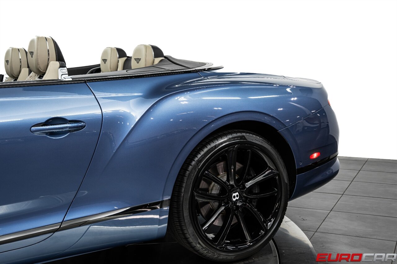 2020 Bentley Continental GTC V8 *MULLINER DRIVING SPEC * SPECIAL PAINT * COMFORT SEAT PACKAGE* - Photo 16 - Costa Mesa, CA 92626