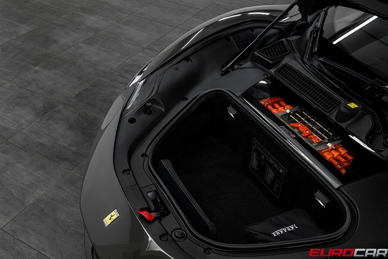 2024 Ferrari SF90 Spider  *ATELIER SPEC * HUGE CARBON FIBER OPTIONS * CUSTOM AL13 WHEELS* - Photo 13 - Costa Mesa, CA 92626