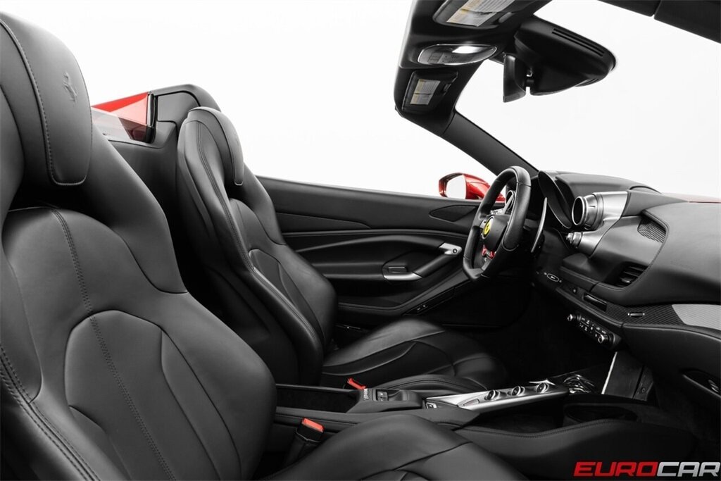 2022 Ferrari F8 Spider  *RARE ROSSO FIORANO PAINT * LESS THAN 4,000 MILES * IMMACULATE* - Photo 43 - Costa Mesa, CA 92626