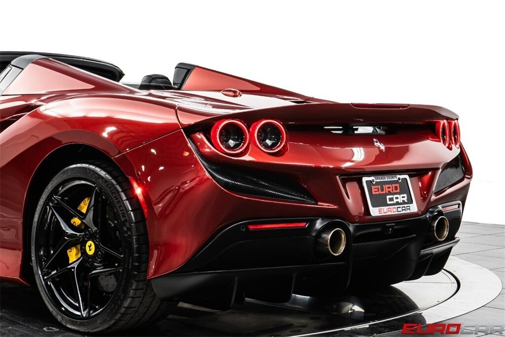 2022 Ferrari F8 Spider  *RARE ROSSO FIORANO PAINT * LESS THAN 4,000 MILES * IMMACULATE* - Photo 22 - Costa Mesa, CA 92626