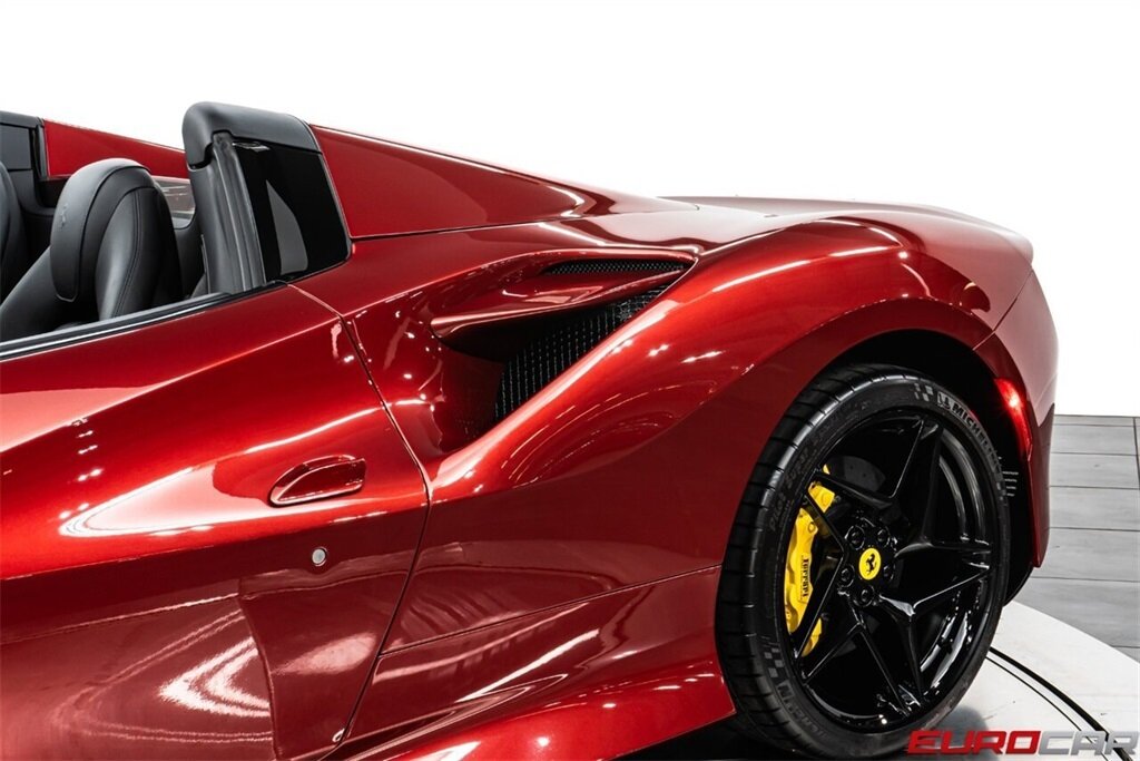 2022 Ferrari F8 Spider  *RARE ROSSO FIORANO PAINT * LESS THAN 4,000 MILES * IMMACULATE* - Photo 20 - Costa Mesa, CA 92626
