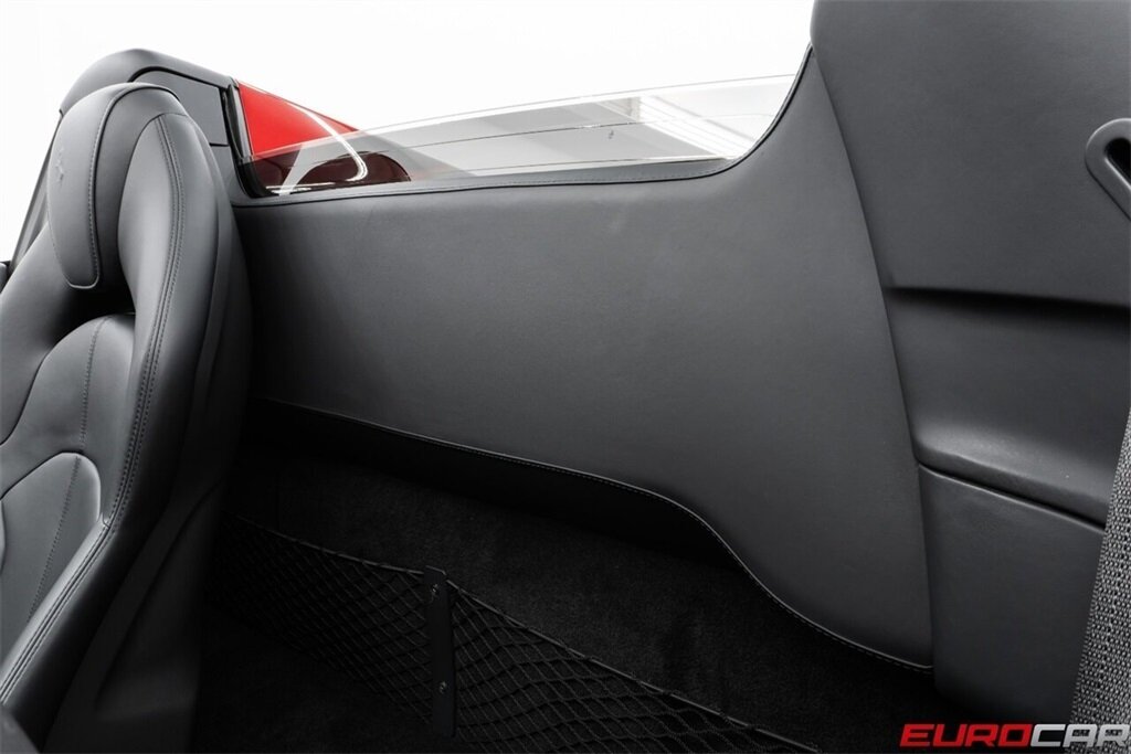 2022 Ferrari F8 Spider  *RARE ROSSO FIORANO PAINT * LESS THAN 4,000 MILES * IMMACULATE* - Photo 45 - Costa Mesa, CA 92626
