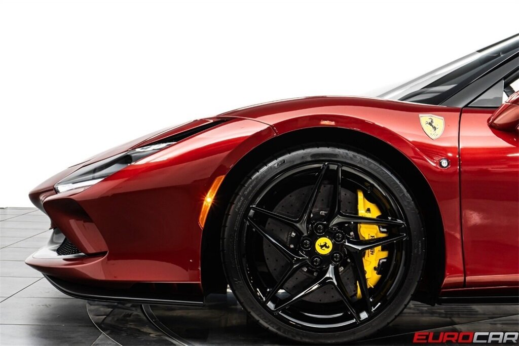 2022 Ferrari F8 Spider  *RARE ROSSO FIORANO PAINT * LESS THAN 4,000 MILES * IMMACULATE* - Photo 18 - Costa Mesa, CA 92626
