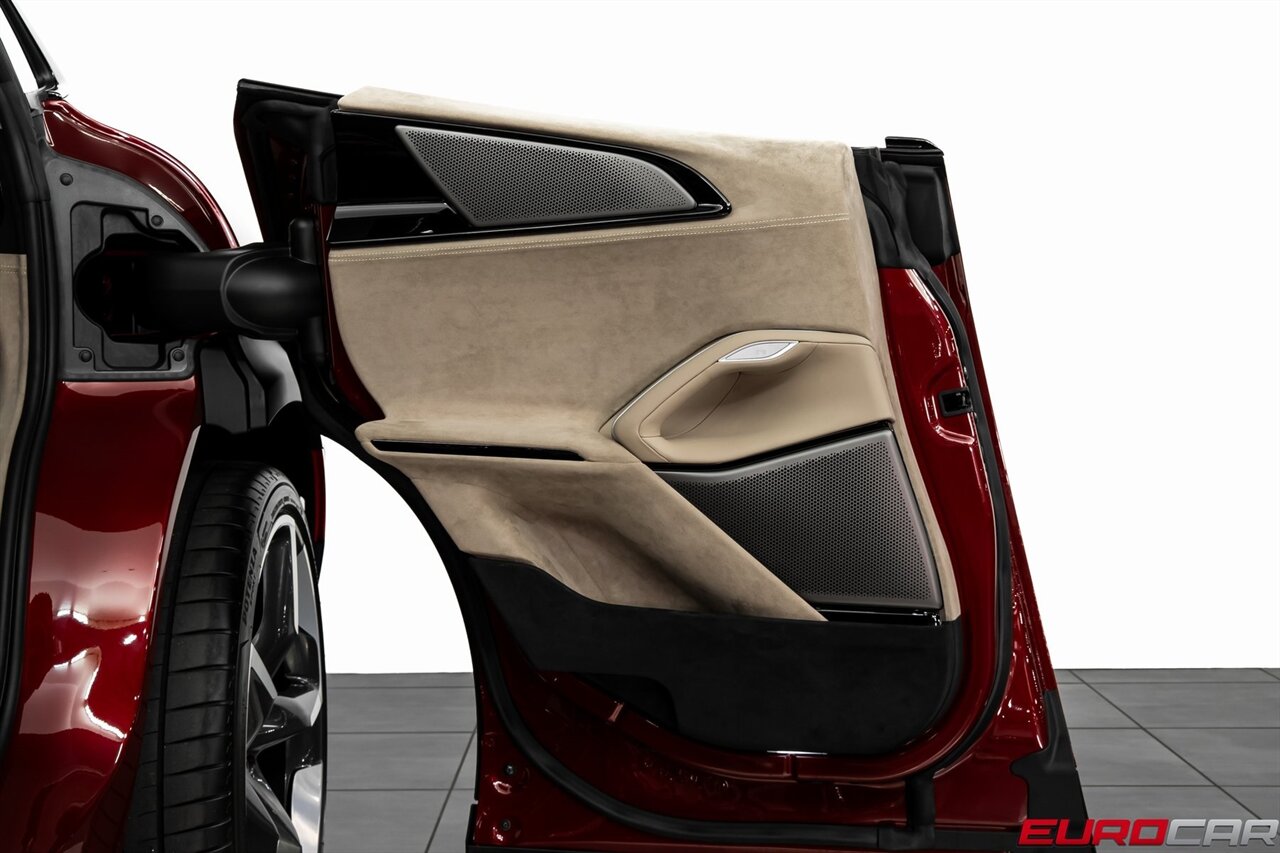 2024 Ferrari Purosangue *SPECIAL FACTORY PAINT * PASSENGER DISPLAY*   - Photo 29 - Costa Mesa, CA 92626