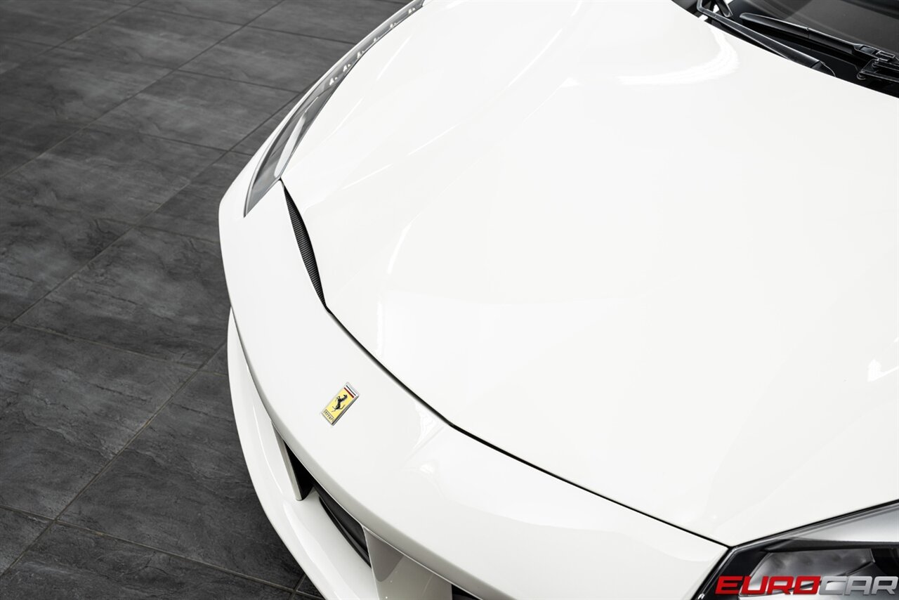 2018 Ferrari 488 GTB  *CARBON FIBER STEERING WHEEL * LESS THAN 9,000 MILES* - Photo 9 - Costa Mesa, CA 92626