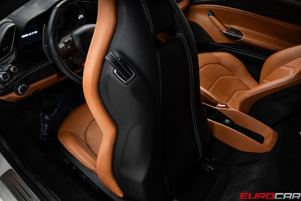 2018 Ferrari 488 GTB  *CARBON FIBER STEERING WHEEL * LESS THAN 9,000 MILES* - Photo 43 - Costa Mesa, CA 92626