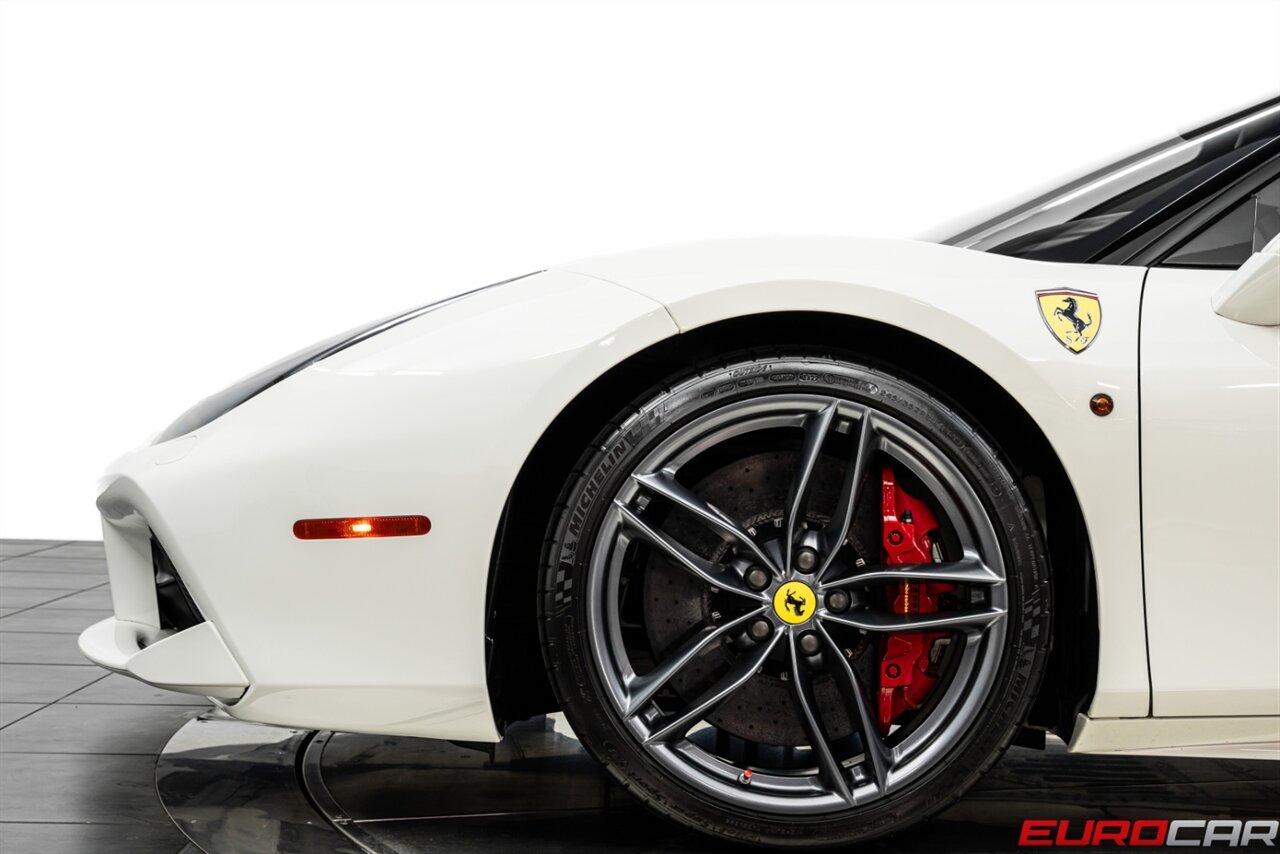 2018 Ferrari 488 GTB  *CARBON FIBER STEERING WHEEL * LESS THAN 9,000 MILES* - Photo 15 - Costa Mesa, CA 92626