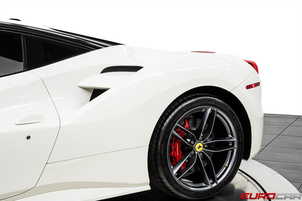 2018 Ferrari 488 GTB  *CARBON FIBER STEERING WHEEL * LESS THAN 9,000 MILES* - Photo 16 - Costa Mesa, CA 92626