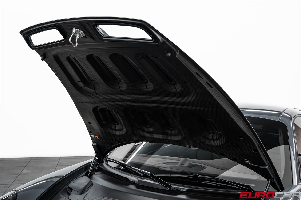 2025 Porsche 911 GT3  *WEISSACH PACKAGE * FOLDING BUCKET SEATS * FRONT AXLE LIFT* - Photo 11 - Costa Mesa, CA 92626