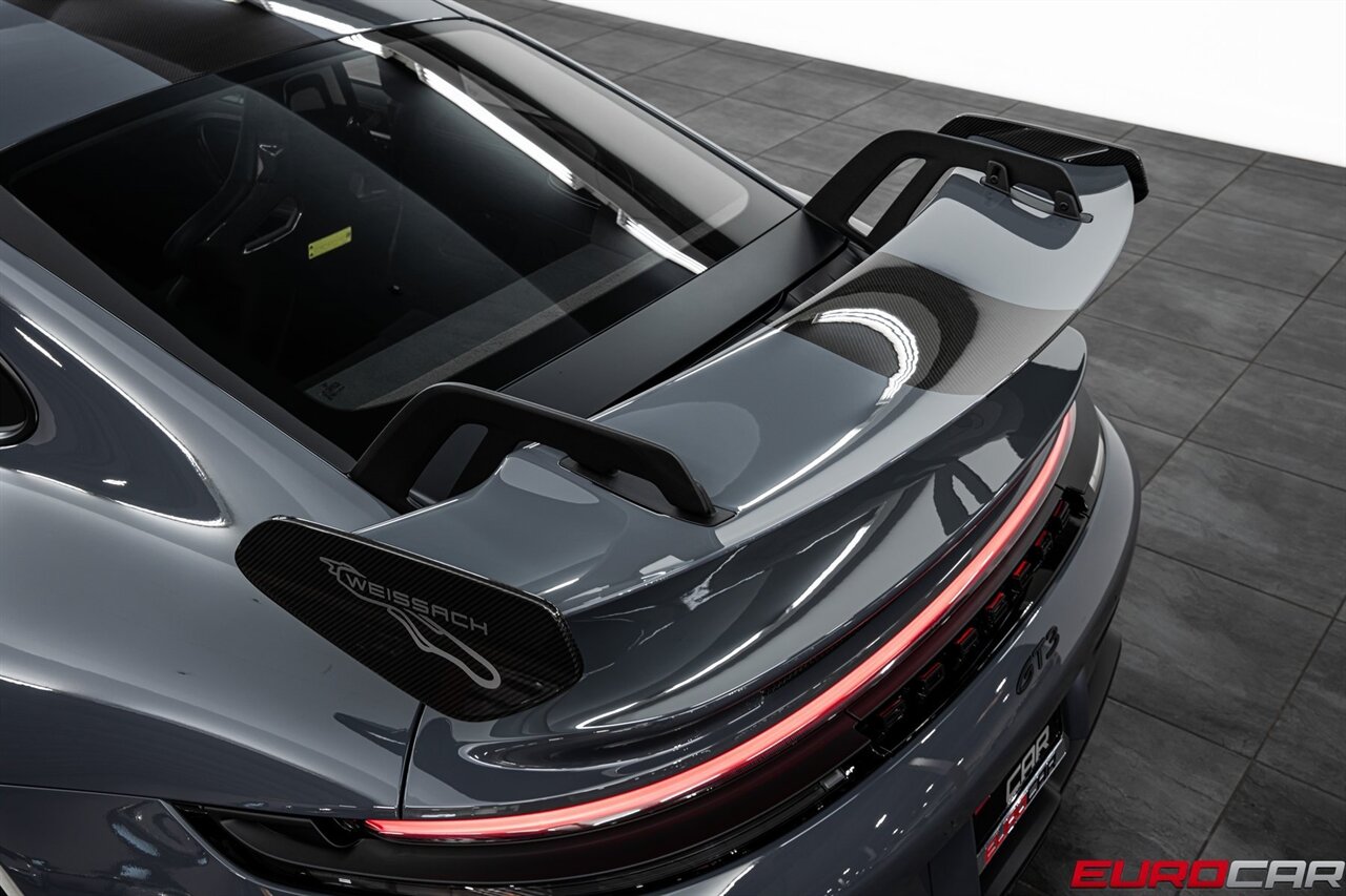 2025 Porsche 911 GT3  *WEISSACH PACKAGE * FOLDING BUCKET SEATS * FRONT AXLE LIFT* - Photo 21 - Costa Mesa, CA 92626