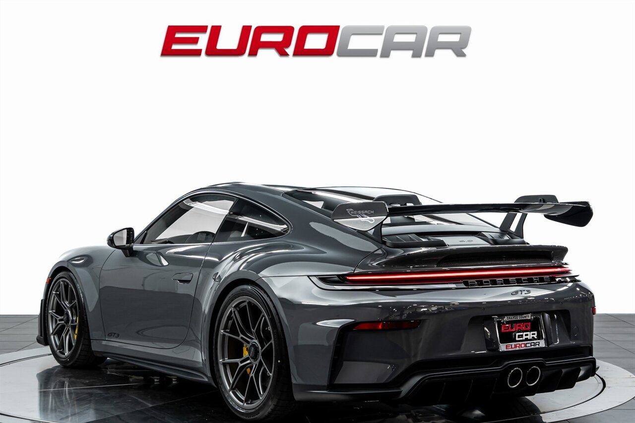 2025 Porsche 911 GT3  *WEISSACH PACKAGE * FOLDING BUCKET SEATS * FRONT AXLE LIFT* - Photo 3 - Costa Mesa, CA 92626