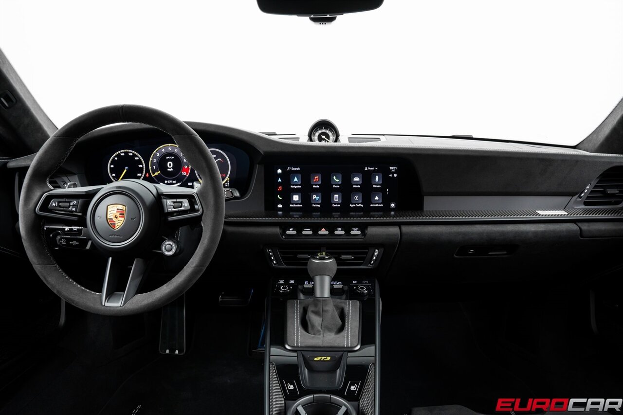2025 Porsche 911 GT3  *WEISSACH PACKAGE * FOLDING BUCKET SEATS * FRONT AXLE LIFT* - Photo 28 - Costa Mesa, CA 92626