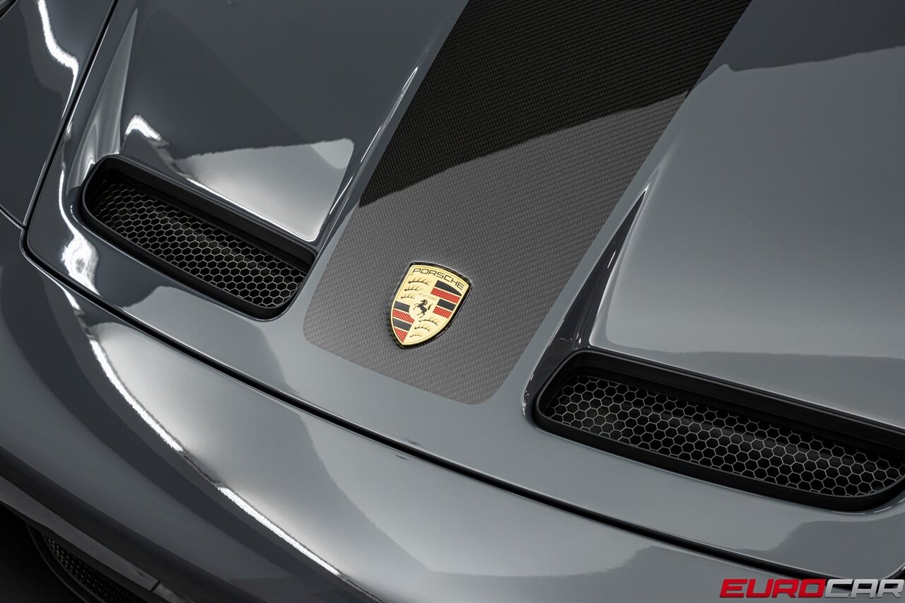 2025 Porsche 911 GT3  *WEISSACH PACKAGE * FOLDING BUCKET SEATS * FRONT AXLE LIFT* - Photo 10 - Costa Mesa, CA 92626
