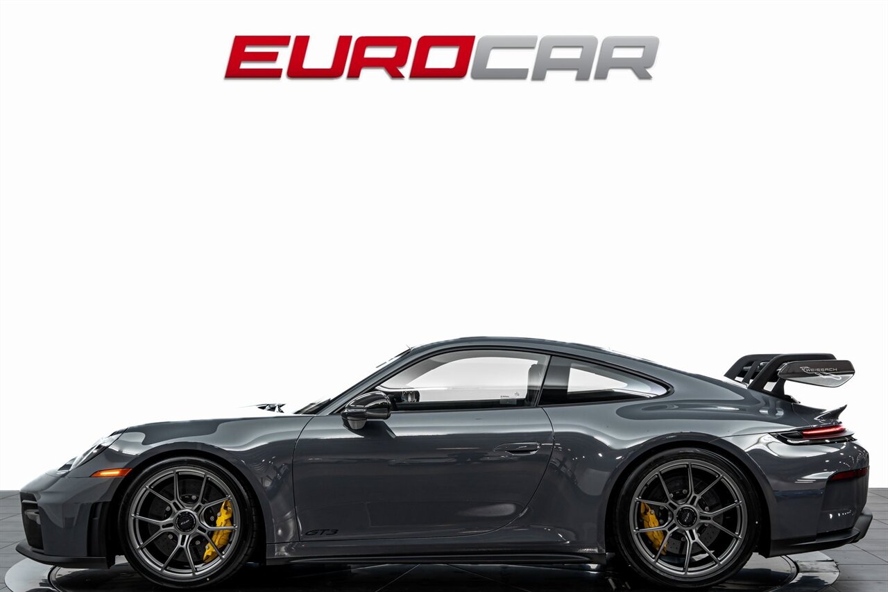 2025 Porsche 911 GT3  *WEISSACH PACKAGE * FOLDING BUCKET SEATS * FRONT AXLE LIFT* - Photo 2 - Costa Mesa, CA 92626