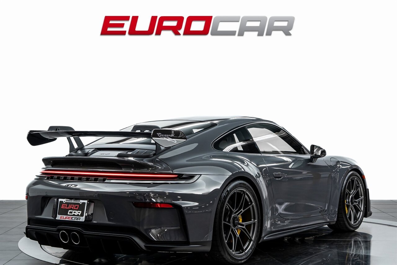 2025 Porsche 911 GT3  *WEISSACH PACKAGE * FOLDING BUCKET SEATS * FRONT AXLE LIFT* - Photo 5 - Costa Mesa, CA 92626
