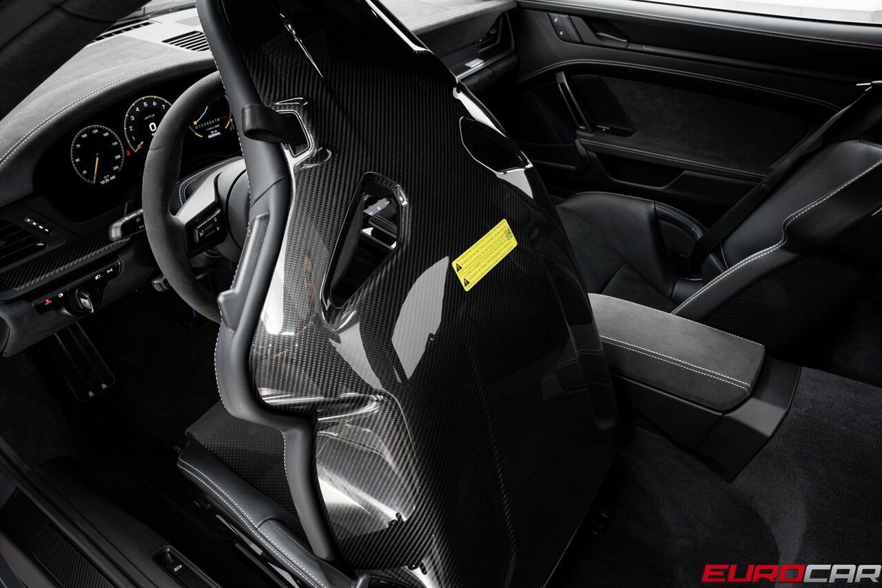2025 Porsche 911 GT3  *WEISSACH PACKAGE * FOLDING BUCKET SEATS * FRONT AXLE LIFT* - Photo 42 - Costa Mesa, CA 92626