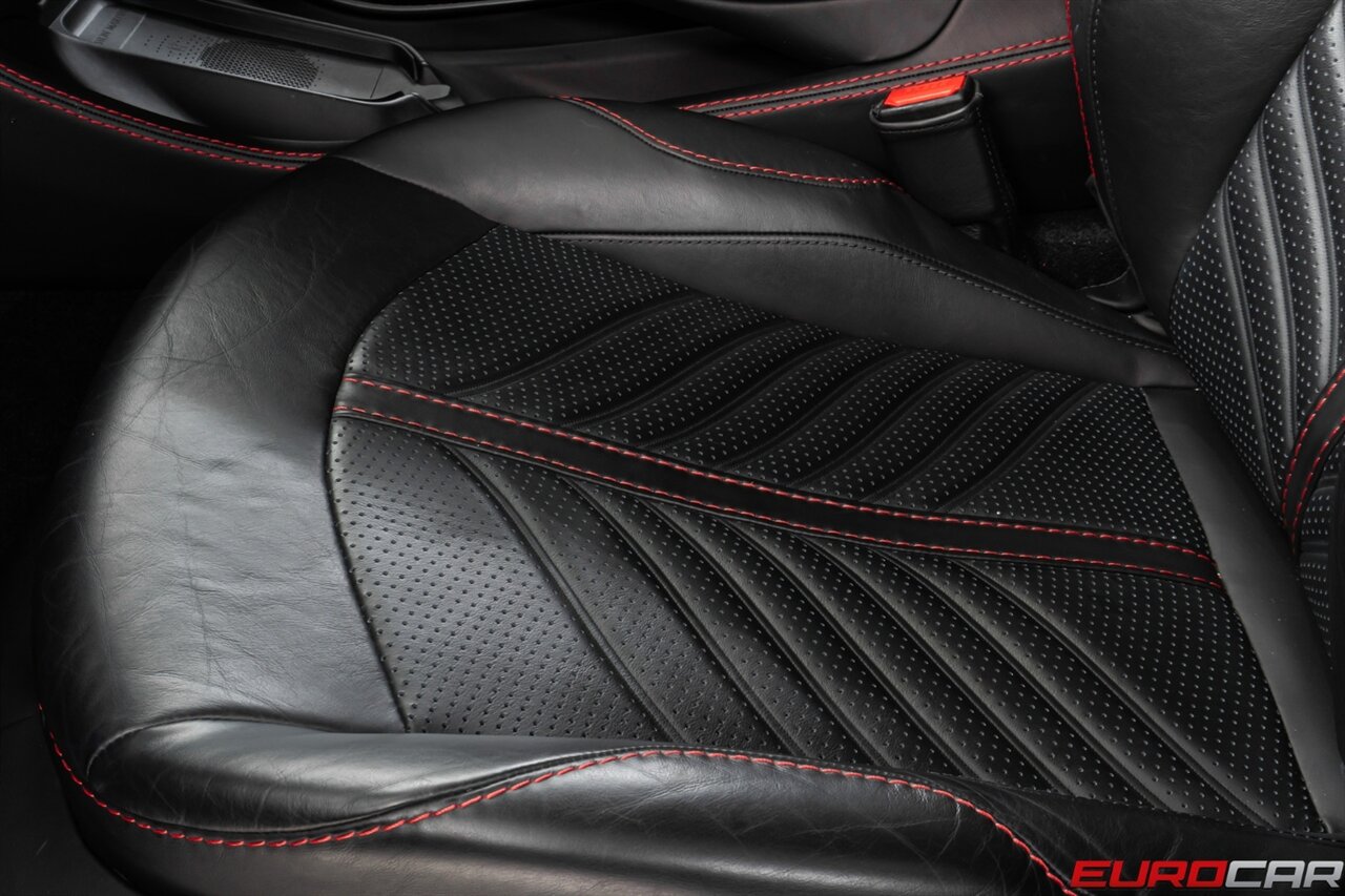 2023 Aston Martin DBX 707  *CARBON FIBER INTERIOR * BEAUTIFUL SPEC* - Photo 45 - Costa Mesa, CA 92626