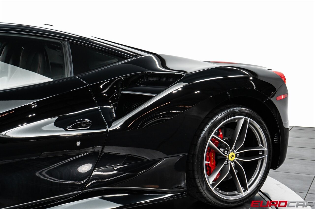 2019 Ferrari 488 GTB  *FACTORY WARRANTY TIL 10/26* IMMACULATE* - Photo 16 - Costa Mesa, CA 92626