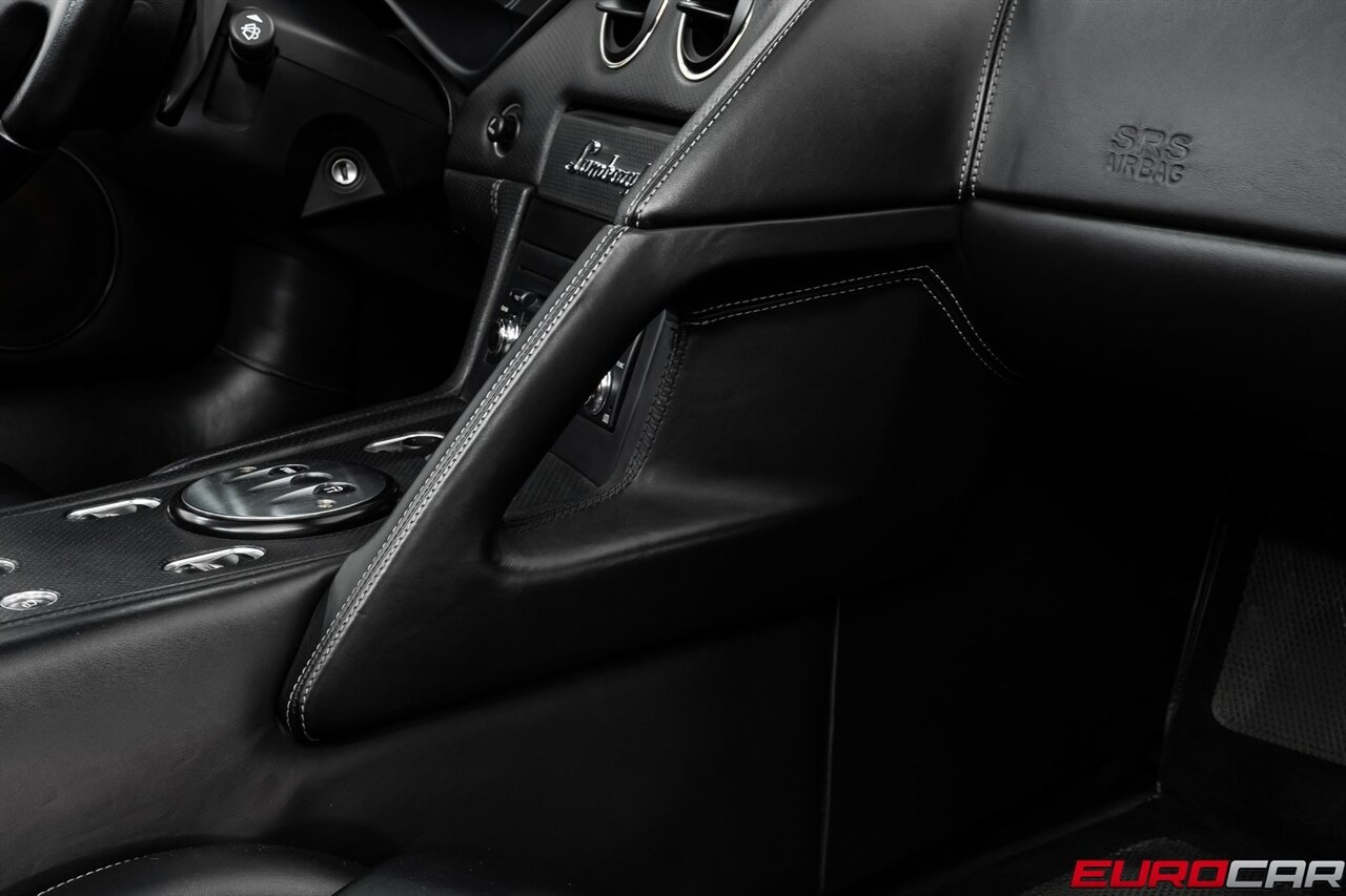 2005 Lamborghini Murcielago *FRONT AXLE LIFT * IMMACULATE CONDITION*   - Photo 36 - Costa Mesa, CA 92626