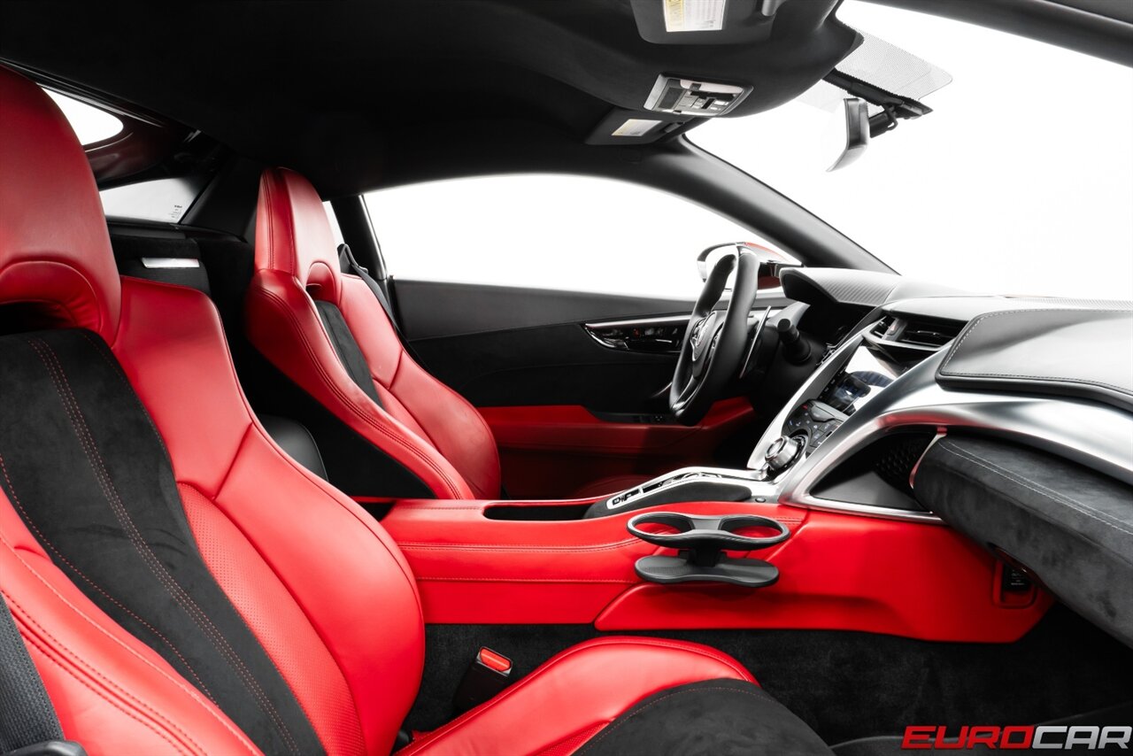 2019 Acura NSX SH-AWD Sport Hybrid *CARBON FIBER INTERIOR PACKAGE * CARBON FIBER DECKLID SPOILER* - Photo 40 - Costa Mesa, CA 92626