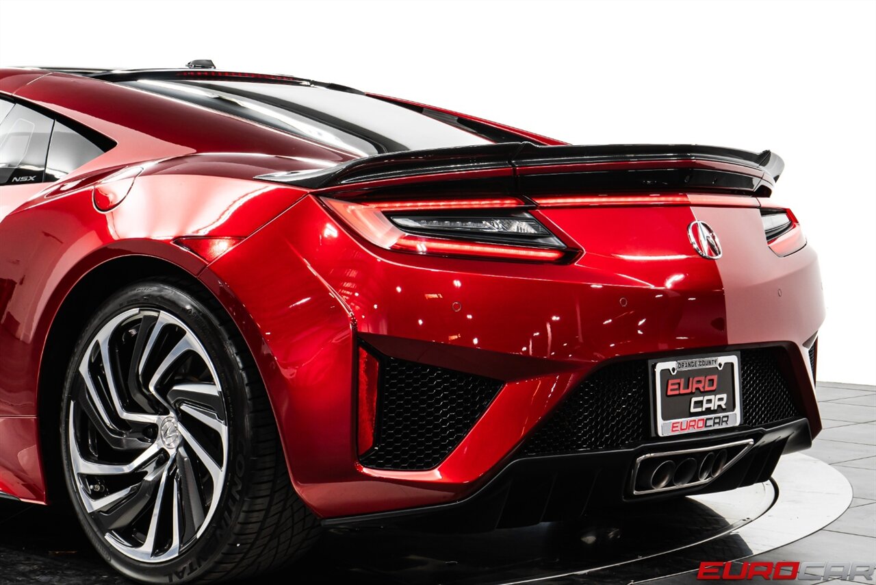 2019 Acura NSX SH-AWD Sport Hybrid *CARBON FIBER INTERIOR PACKAGE * CARBON FIBER DECKLID SPOILER* - Photo 17 - Costa Mesa, CA 92626