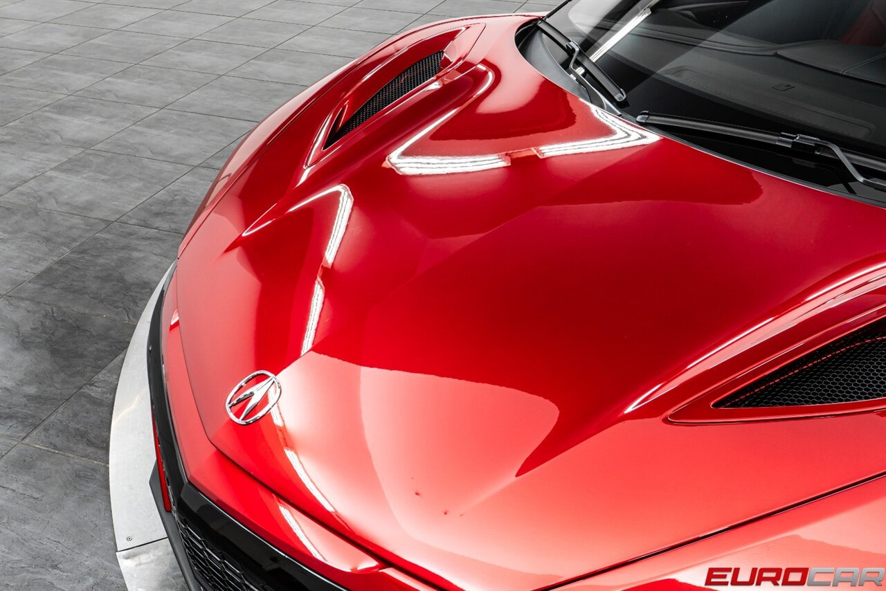 2019 Acura NSX SH-AWD Sport Hybrid *CARBON FIBER INTERIOR PACKAGE * CARBON FIBER DECKLID SPOILER* - Photo 9 - Costa Mesa, CA 92626