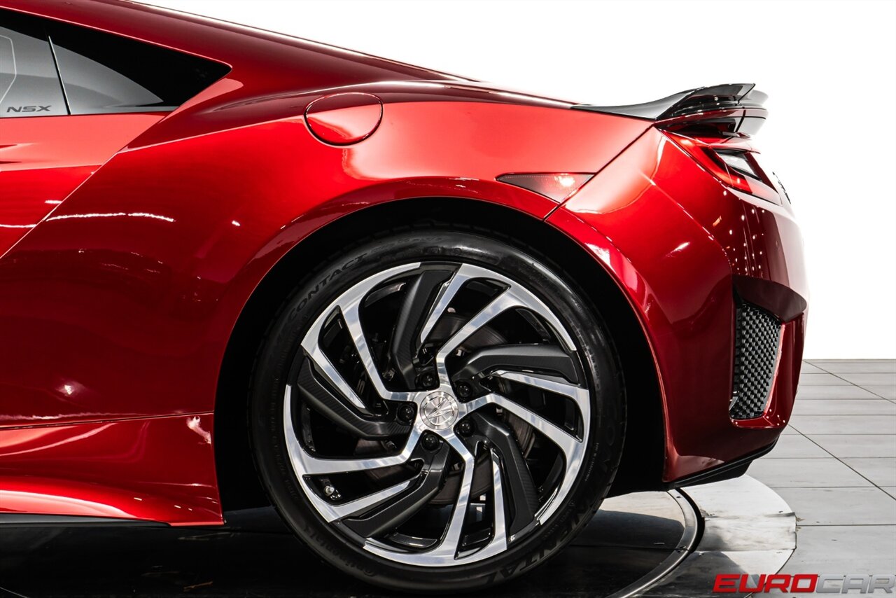 2019 Acura NSX SH-AWD Sport Hybrid *CARBON FIBER INTERIOR PACKAGE * CARBON FIBER DECKLID SPOILER* - Photo 16 - Costa Mesa, CA 92626
