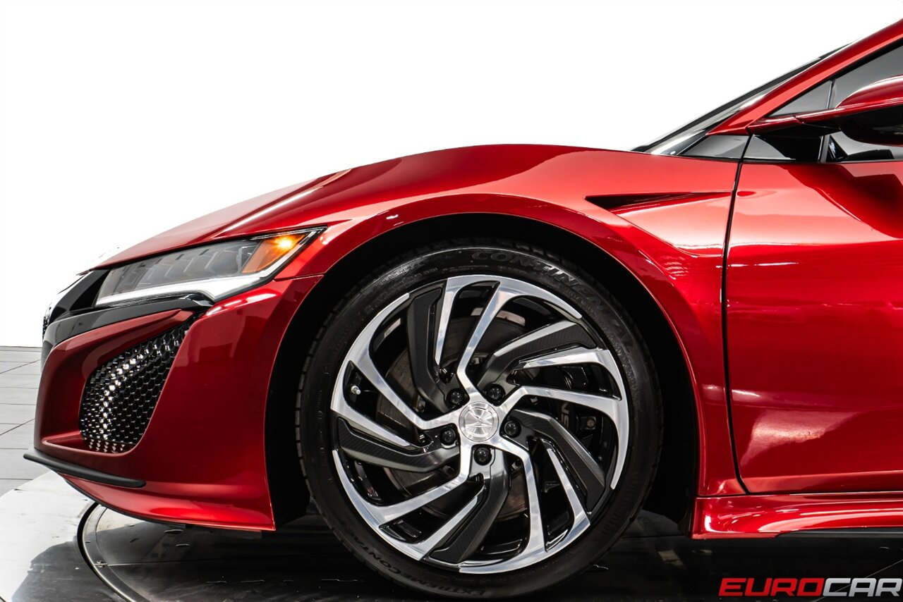 2019 Acura NSX SH-AWD Sport Hybrid *CARBON FIBER INTERIOR PACKAGE * CARBON FIBER DECKLID SPOILER* - Photo 13 - Costa Mesa, CA 92626