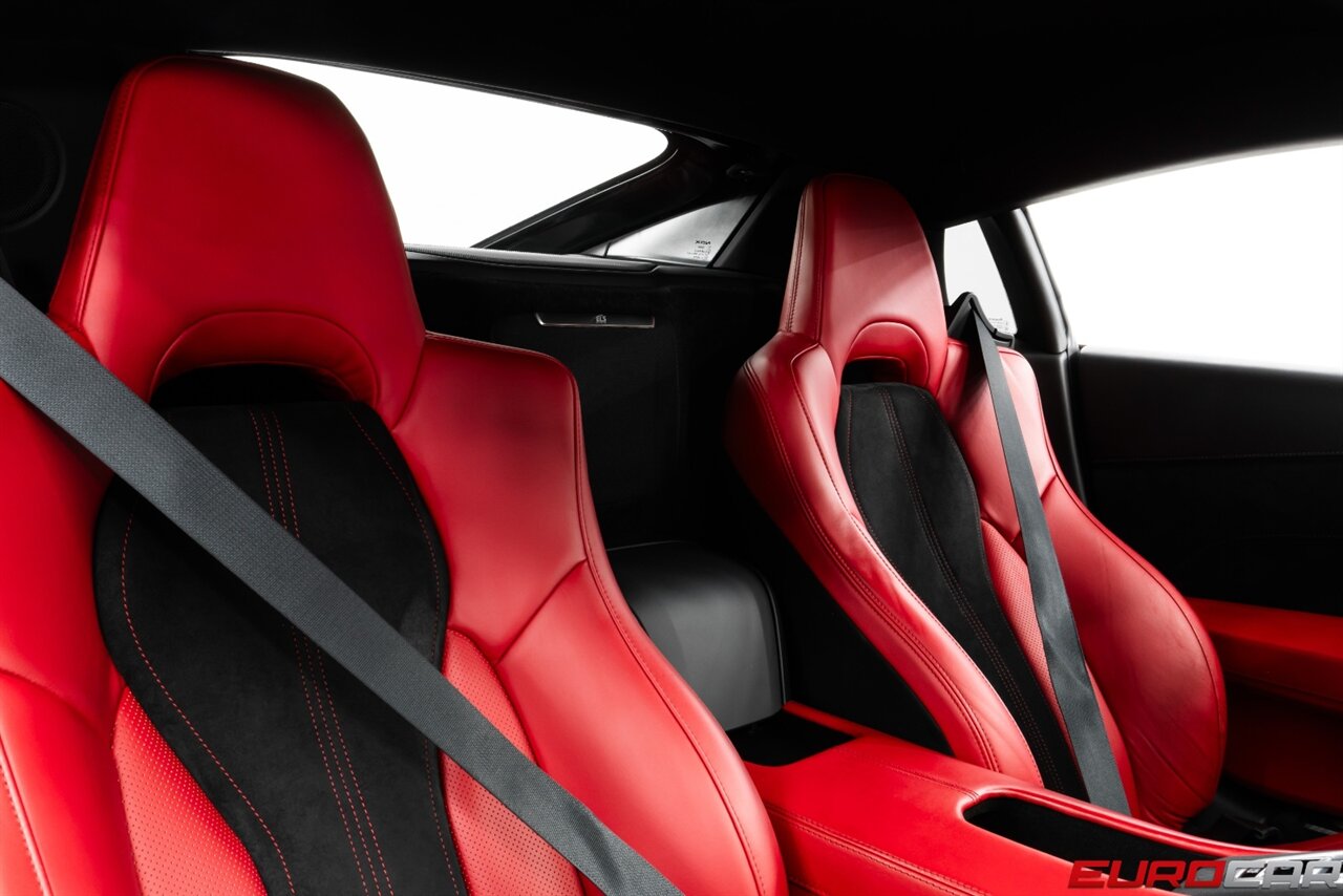 2019 Acura NSX SH-AWD Sport Hybrid *CARBON FIBER INTERIOR PACKAGE * CARBON FIBER DECKLID SPOILER* - Photo 41 - Costa Mesa, CA 92626