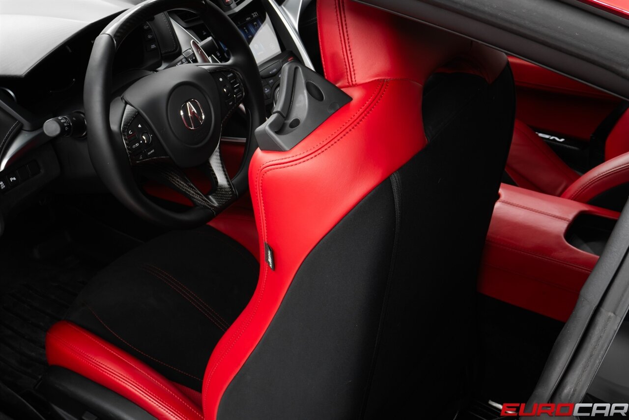 2019 Acura NSX SH-AWD Sport Hybrid *CARBON FIBER INTERIOR PACKAGE * CARBON FIBER DECKLID SPOILER* - Photo 43 - Costa Mesa, CA 92626